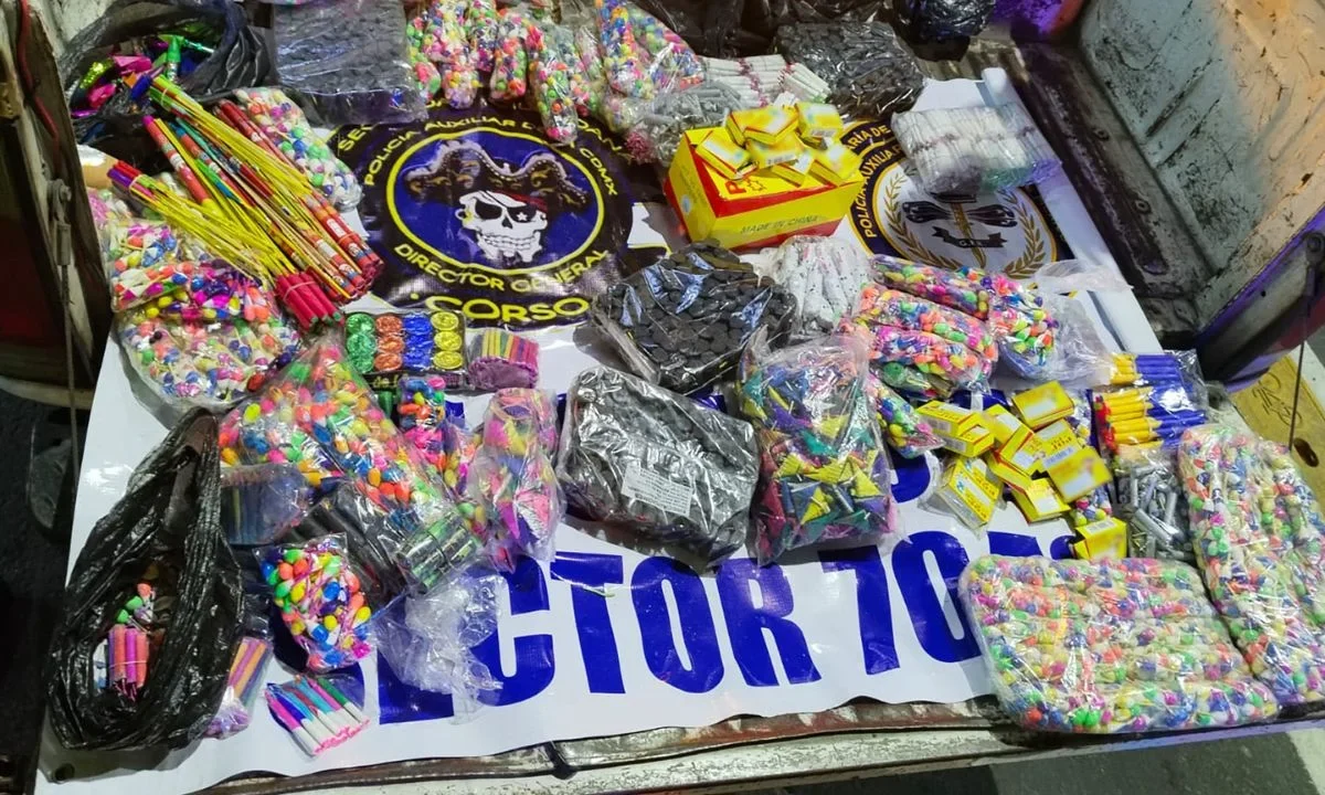 Como resultado del operativo 'Cero Pirotecnia' implementado con motivo de las fiestas patrias en CDMX, aseguran más de media tonelada.