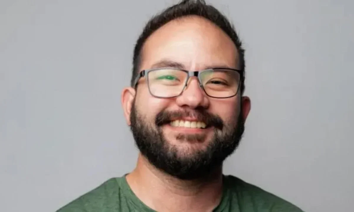 Jonathan McKinsey, ejecutivo de The New York Times, murió asesinado a tiros, la policía señala a sus suegros como los sospechosos.