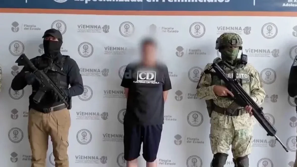 Óscar Adrián, ex de Badabun, quedó detenido en Jalisco por presunta trata de personas, en su modalidad de almacenar pornografía infantil.