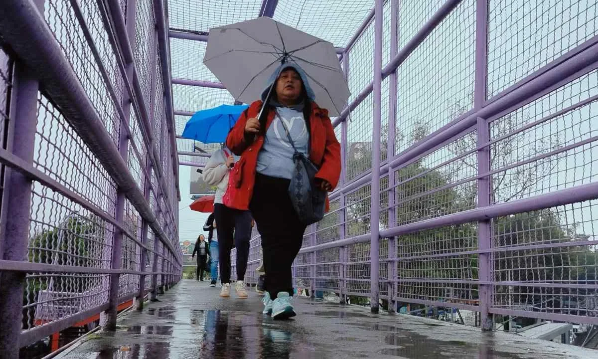 Onda de calor en el norte y lluvias en todo el país, es el clima para este sábado.