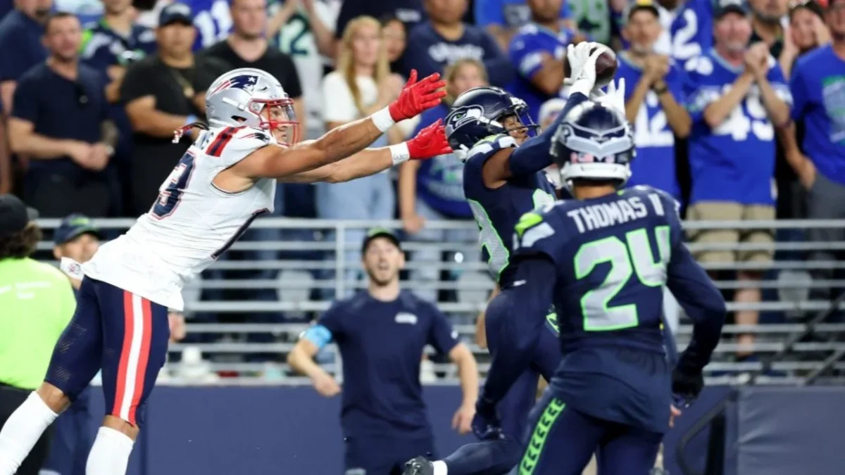 Los Seahawks se sobrepusieron a Patriots en el partido inaugural de la temporada de la NFL con una intercepción al final.