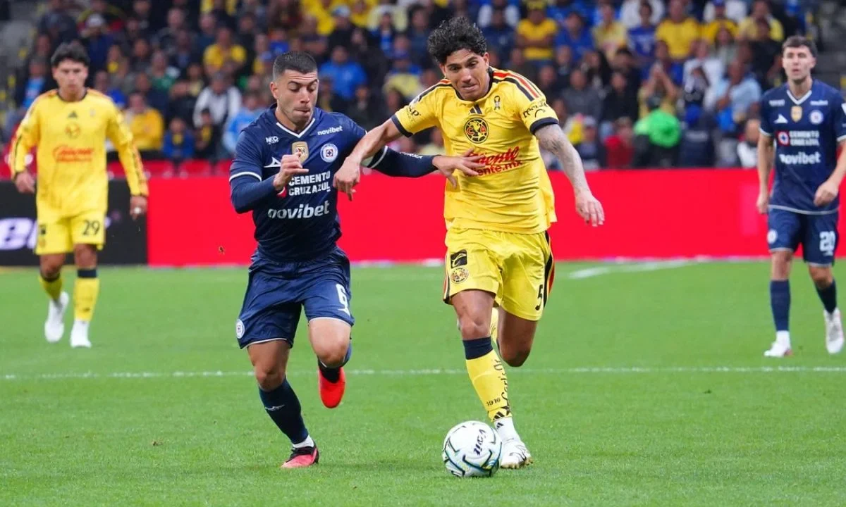 América se coloca como segundo lugar de la tabla por debajo de Toluca, mientras Cruz Azul va a la tercera posición con 15 puntos.