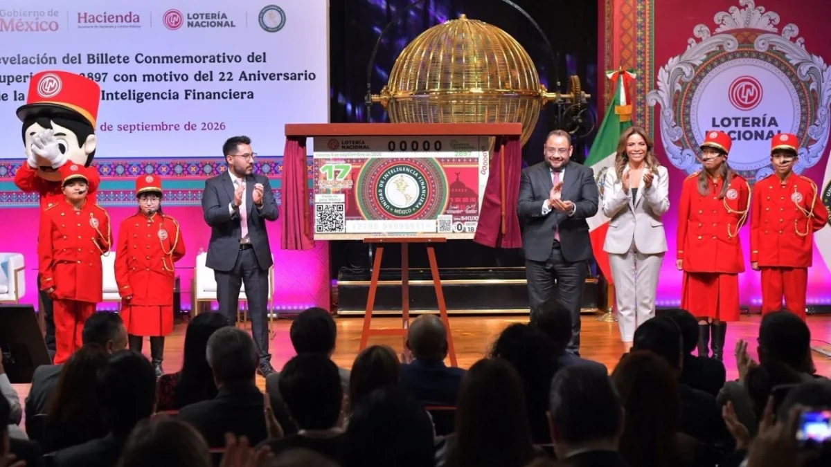 La UIF destacó que el billete de Lotería conmemorativo representa no sólo su trayectoria institucional, sino también su transformación.
