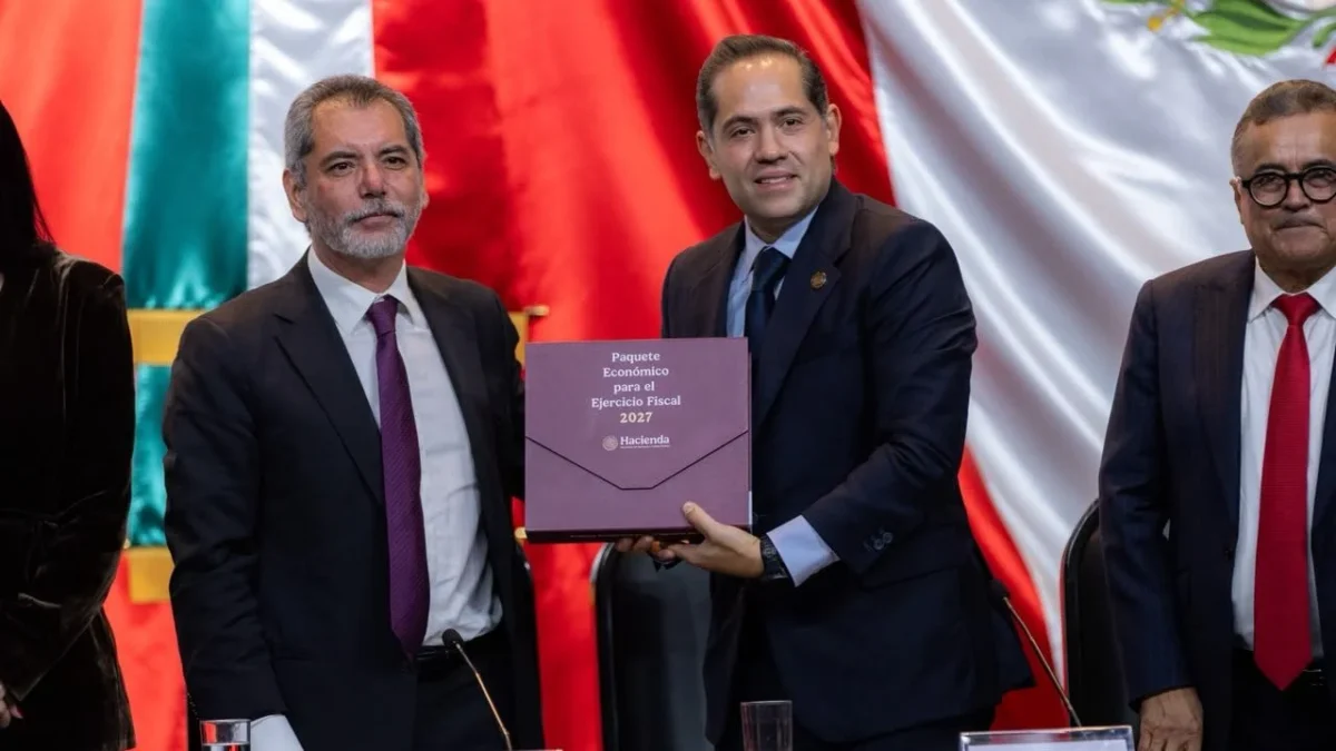 El titular de la SHCP entregó el Paquete Económico 2027 que contiene el proyecto de egresos y la Ley de ingresos de la federación.