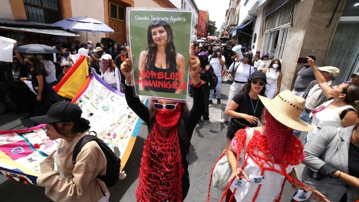 Existe una orden de aprehensión en contra de un hombre identificado como Francisco Javier 'N' por el feminicidio de Claudia Tacoronte.