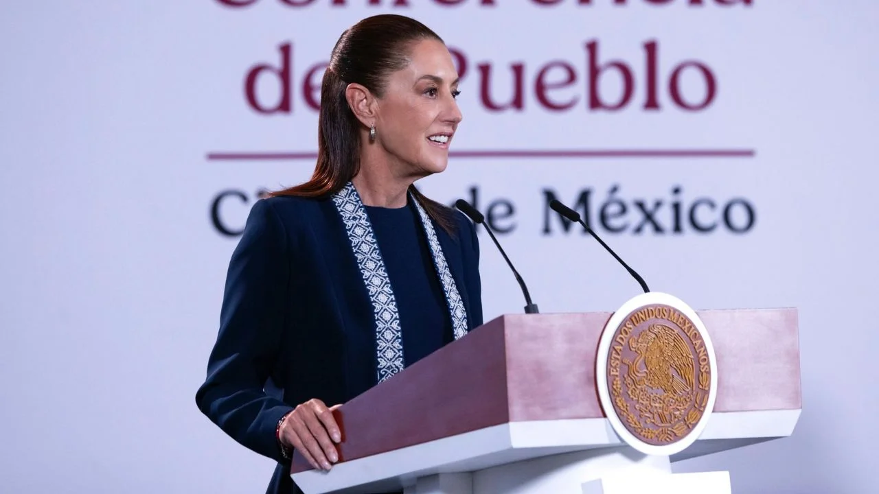 En educación básica, los celulares saldrán de las escuelas