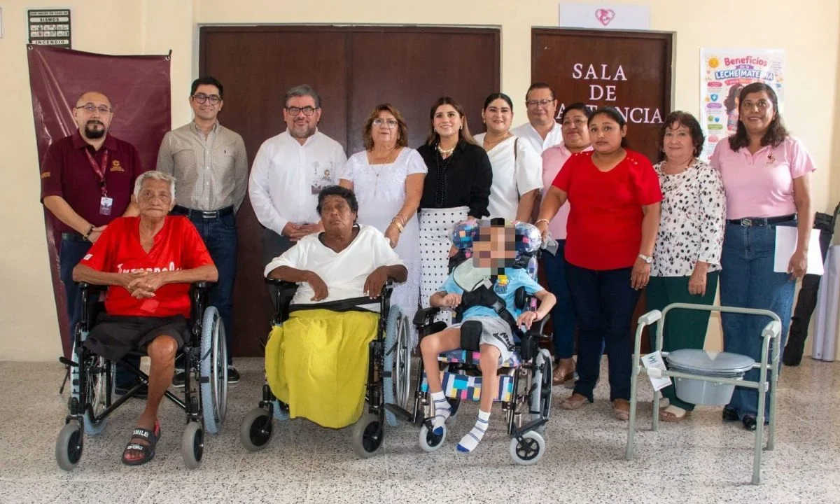 En Seybaplaya, autoridades entregan aparatos funcionales de la ABP y la inauguración de una Sala de Lactancia Materna.