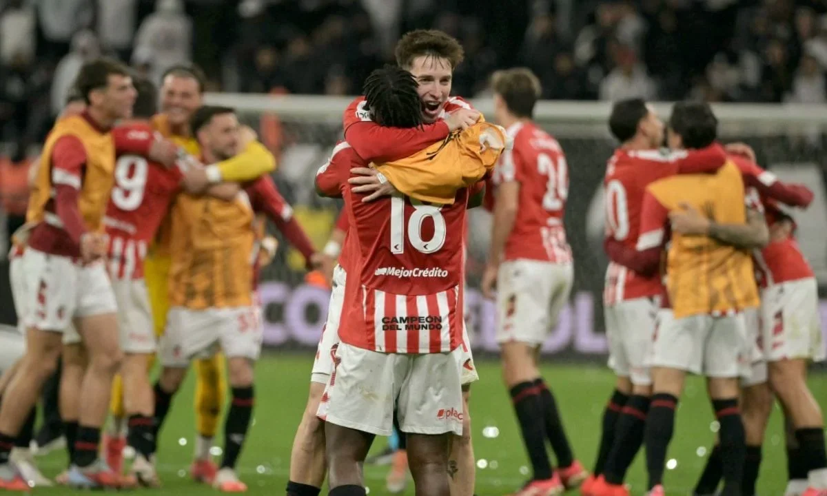 Estudiantes de la Plata eliminó este miércoles al Corinthians y se metió en las semifinales de la Copa Libertadores 2026.