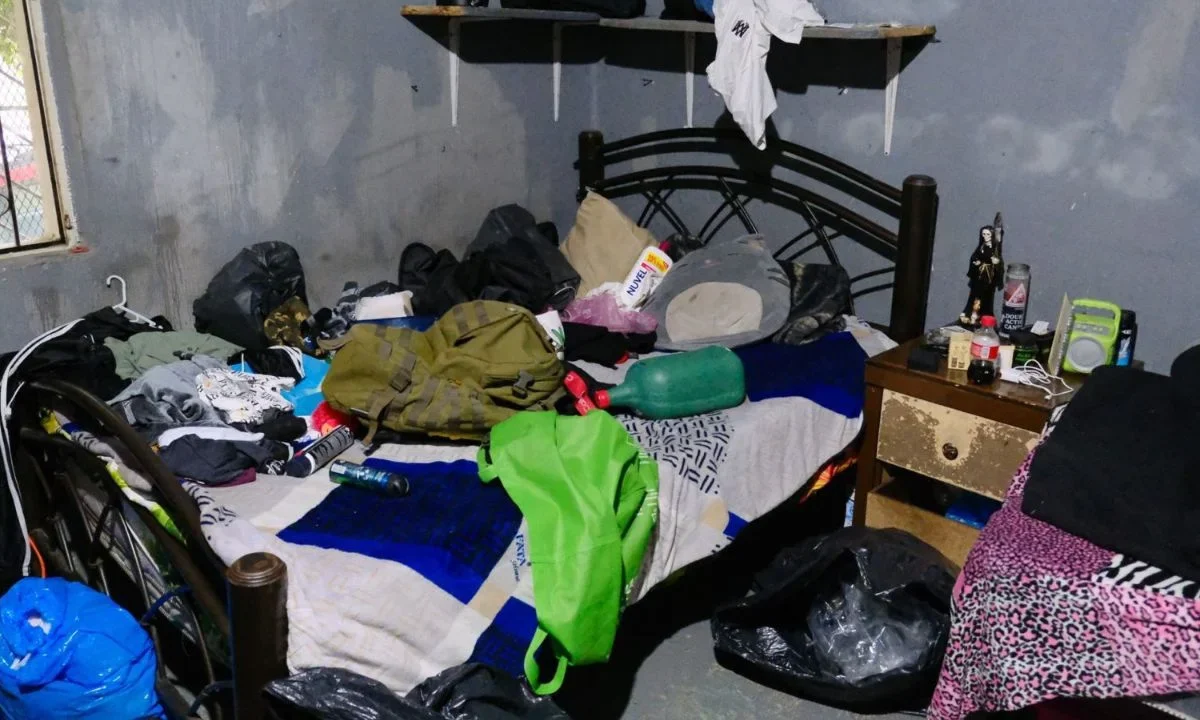 Ocho personas de entre 16 y 43 años fueron rescatadas de una finca utilizada por el CJNG como 'hospital', en Tecalitlán, Jalisco.