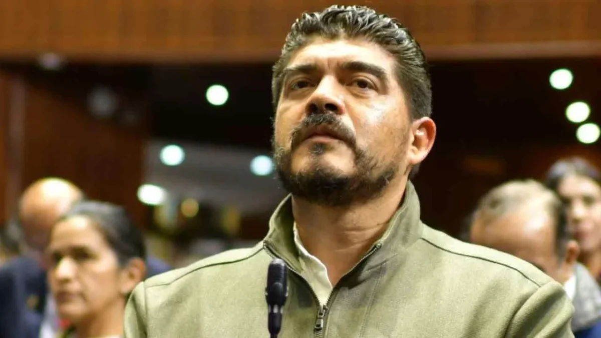 Hallan sin vida al diputado federal, Zenyazen Roberto Escobar García, en Veracruz.
