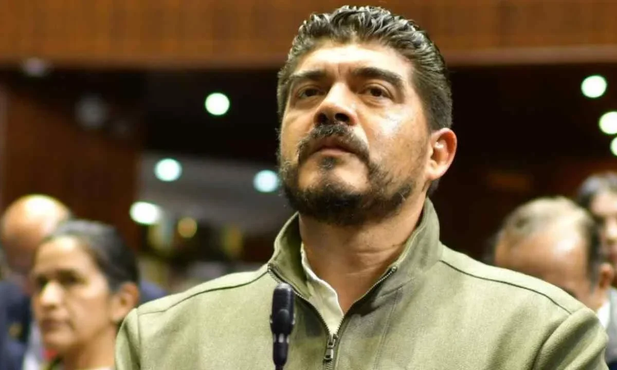 Hallan sin vida al diputado federal, Zenyazen Roberto Escobar García, en Veracruz.