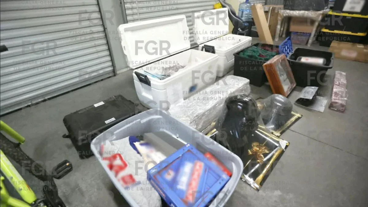 Funcionarios de aduanas y de la Marina fueron nombrados dentro de la red criminal vinculada a Manuel Roberto y Fernando Farios Laguna.