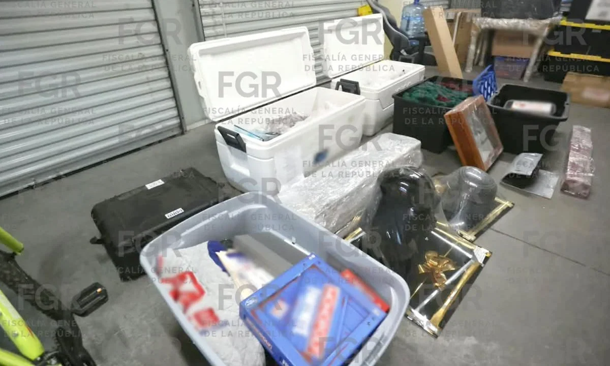 Funcionarios de aduanas y de la Marina fueron nombrados dentro de la red criminal vinculada a Manuel Roberto y Fernando Farios Laguna.