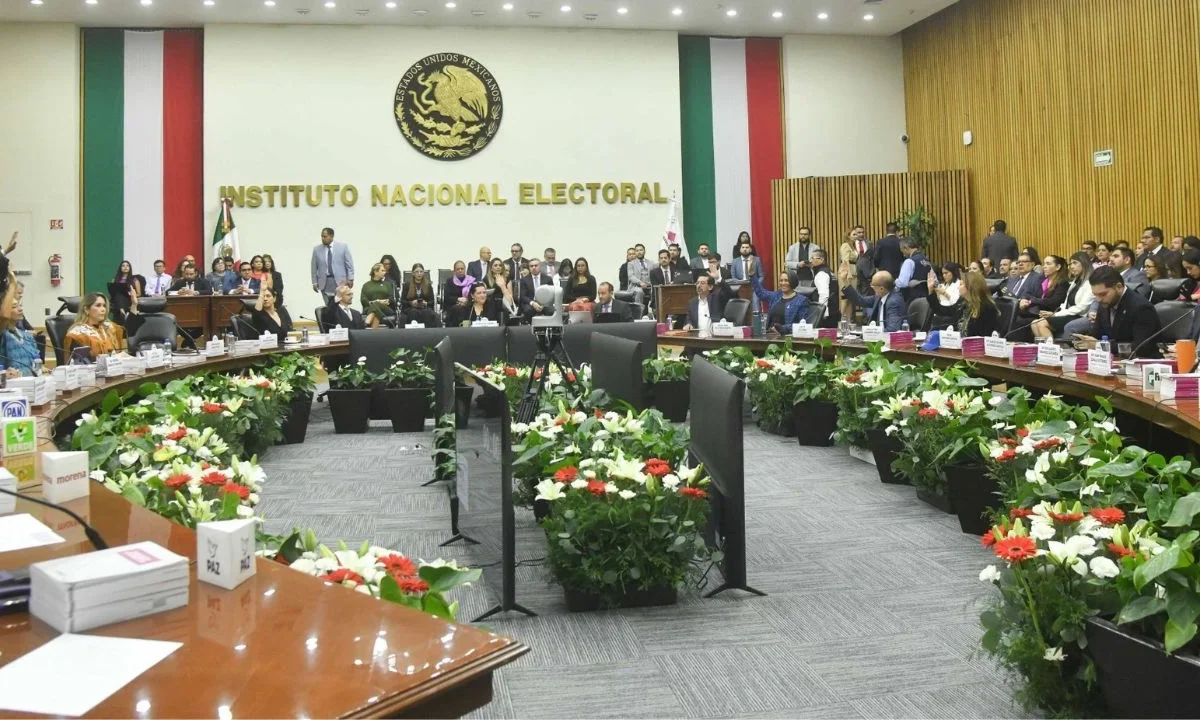 El INE arrancó la organización del proceso electoral 2027 con severos cuestionamientos de las consejerías y partidos políticos.