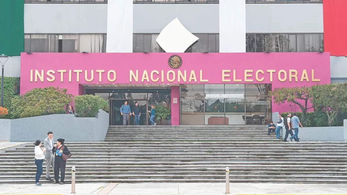 El INE detectó problemas financieros de cara a las elecciones del próximo año, lo que pone en riesgo la organización de los comicios.