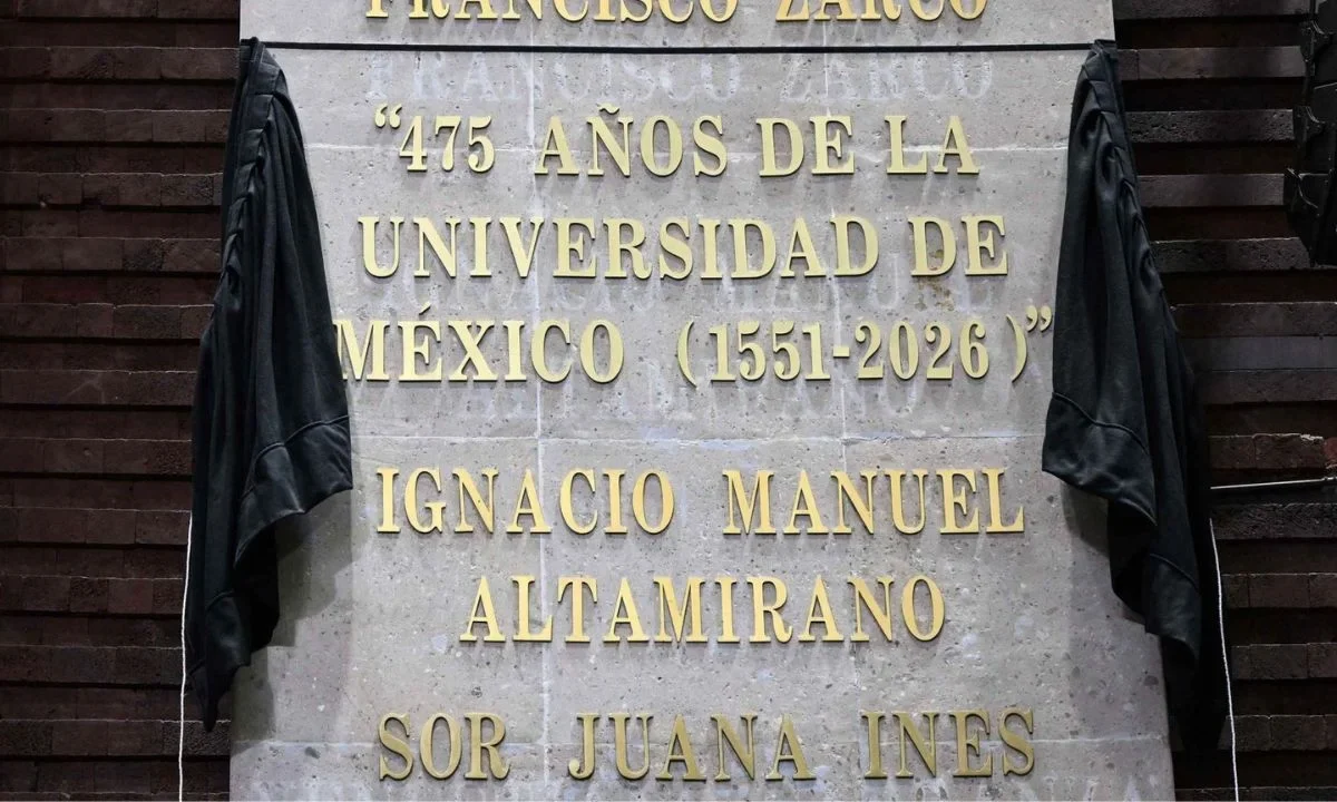 En sesión solemne, la Cámara de Diputados conmemoró el 475 aniversario de la UNAM: '475 años de la Universidad de México (1551-2026)'.
