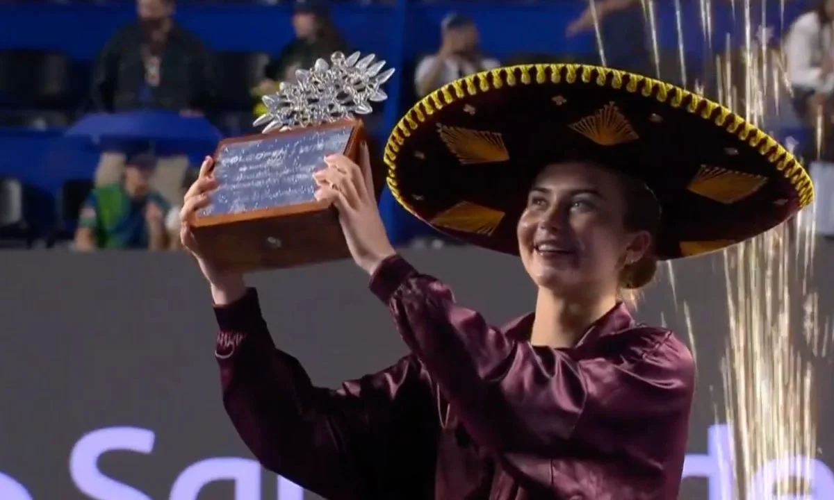 La tenista Iva Jovic conquistó el bicampeonato del Abierto de Guadalajara en un juego contra Peyton Stearns que se definió a dos sets.