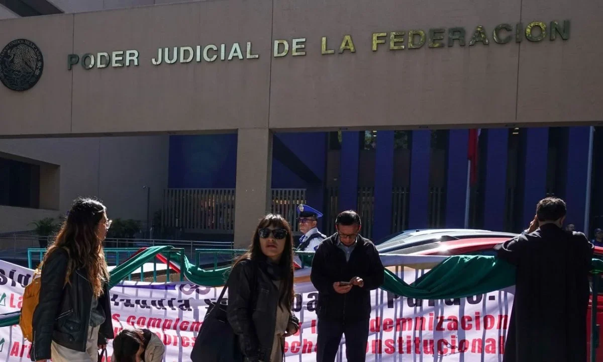 La JUFED denunció que el OAJ tomó discrecionalmente la decisión de cambiar de adscripción a un número importante de juezas y jueces.