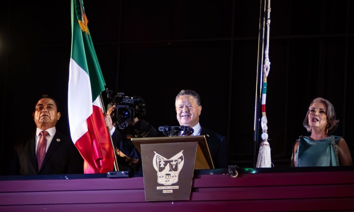 Con orgullo y profundo amor por México, el gobernador Julio Menchaca Salazar encabezó la ceremonia del Grito de Independencia.