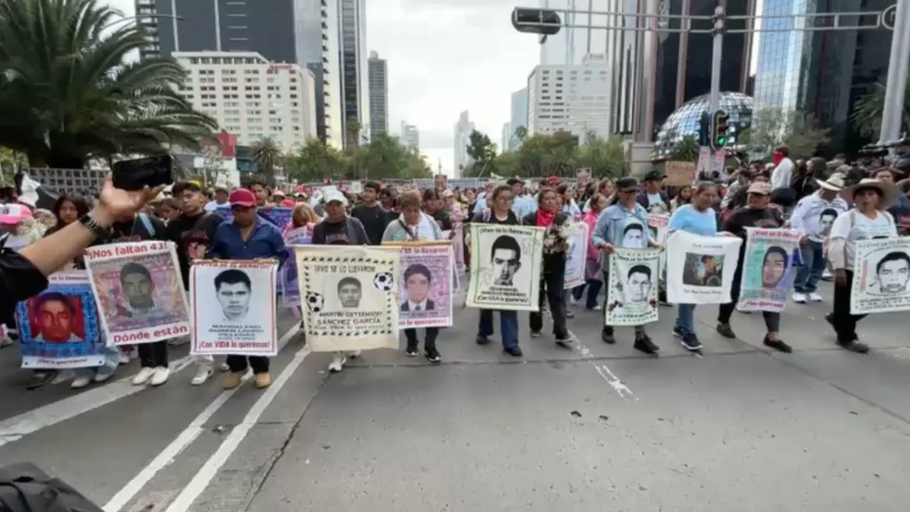 Refuerzan indagatoria sobre funerarias en caso de los 43
