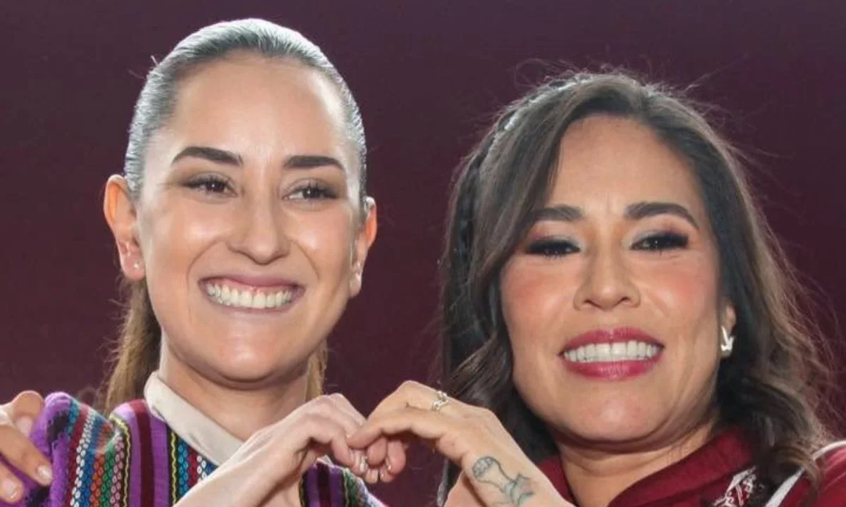 Morena solicitó el retiro de la senadora Simey Olvera como secretaria del Senado, llevó a una imitadora de la presidenta Sheinbaum a informe.