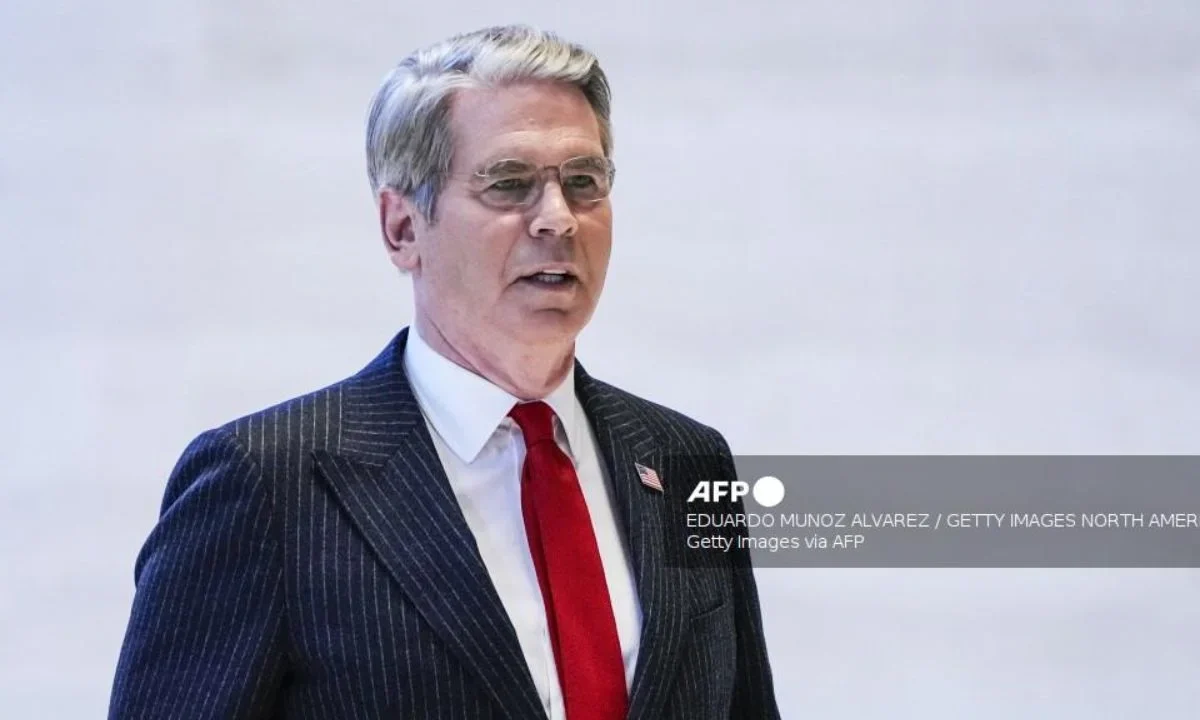 Scott Bessent, secretario del Tesoro de EU, destacó la 'muy exitosa' reunión que mantuvo este domingo con China sobre comercio e IA.