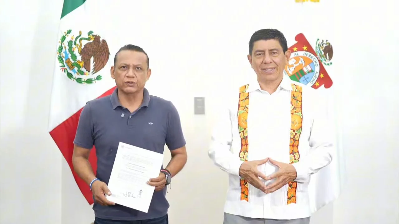 Salomón Jara designa a Francisco Vásquez Jiménez como administrador de Juchitán