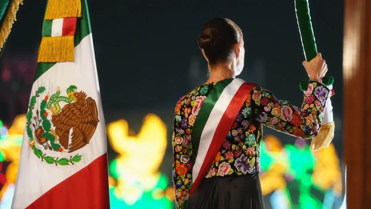 La presidenta Claudia Sheinbaum Pardo agradeció la confección del vestido que portó en el Grito de Independencia 2026 del 15 de septiembre.