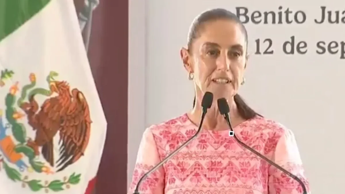 Durante su gira, Sheinbaum centró su postura crítica en el modelo económico previo a 2018, al que definió como un 'periodo neoliberal'.