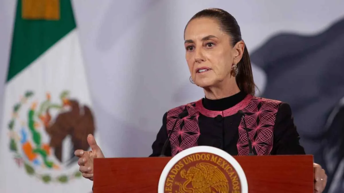 La presidenta Claudia Sheinbaum calificó como “irrespetuosos” e “infiltrados del PRIAN” a un grupo de personas que protestó durante su informe en el estado de Colima.