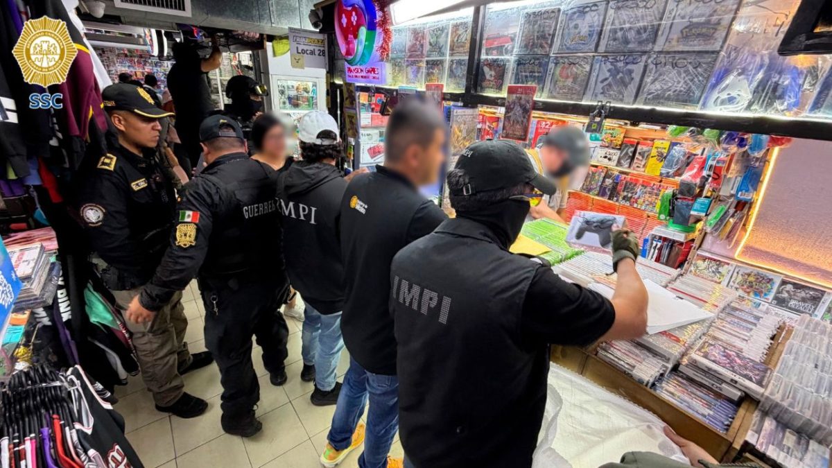 La Friki Plaza, el Fan Center y la Plaza Meave, en el Centro Histórico de CDMX, son algunos de los lugares donde se ejecutó el operativo.