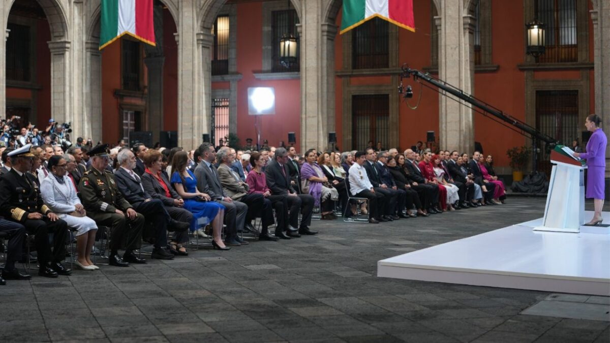 La gobernadora de Aguascalientes, Tere Jiménez, asistió al Segundo Informe de Gobierno de la presidenta de la República, Claudia Sheinbaum.