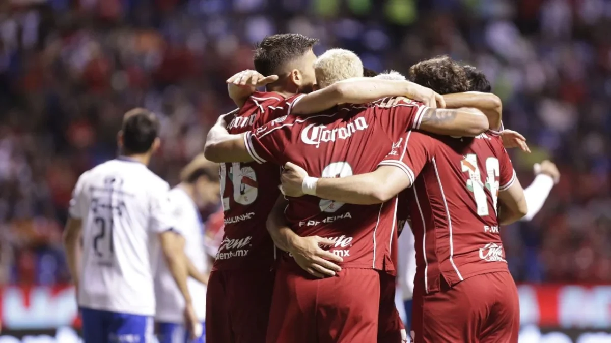 El equipo de Toluca venció con lo justo al Puebla, en su duelo pendiente de la Jornada 7, y con ello alcanzó el liderato de la Liga MX.