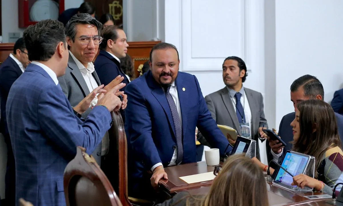 Ante la desaceleración económica que enfrenta CDMX, el PAN presentó un punto de acuerdo para fortalecer el financiamiento de PyMEs.