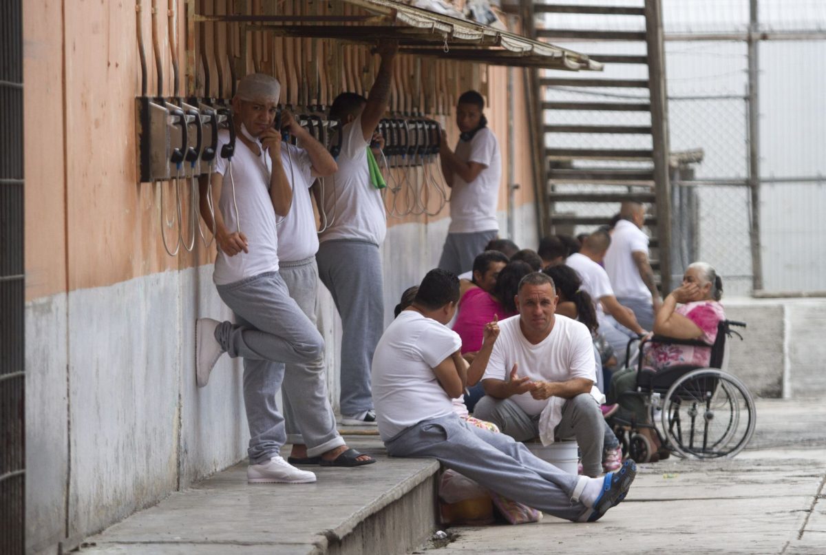 Persiste sobrepoblación en la mitad de las prisiones estatales del país: CNDH