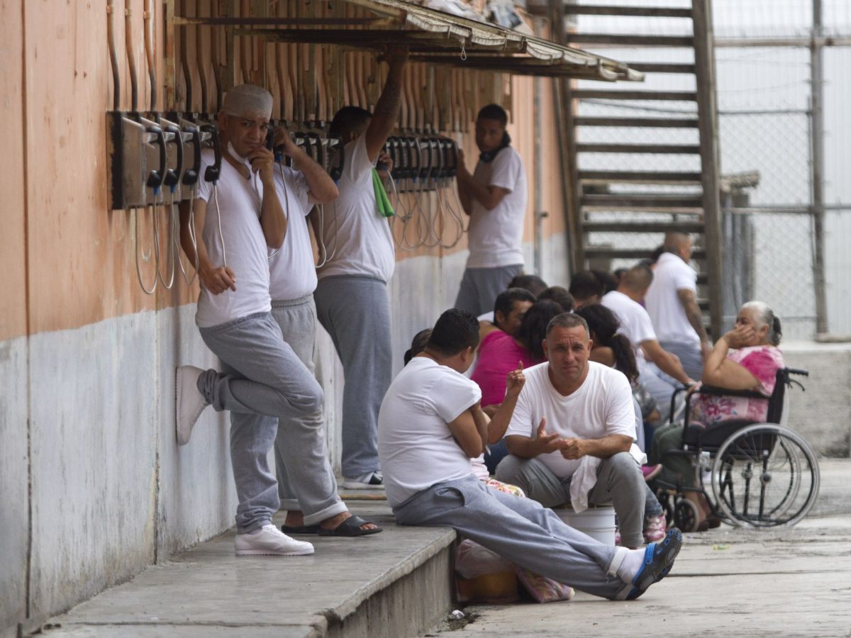 Persiste sobrepoblación en la mitad de las prisiones estatales del país: CNDH