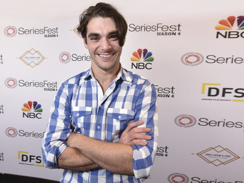 RJ Mitte, actor que interpretó a Walter White Jr. en Breaking Bad, fallece a los 34 años de edad