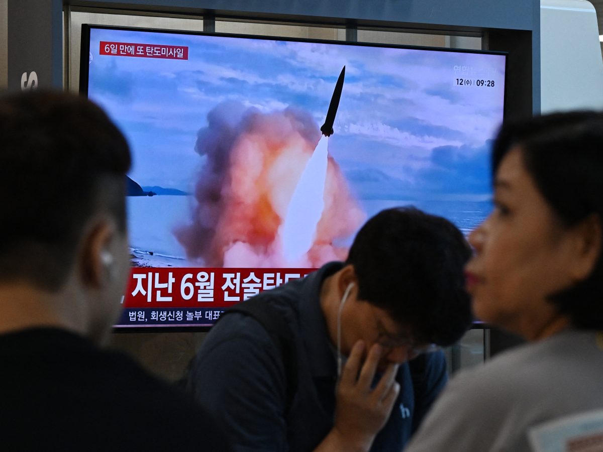 Corea del Norte lanza varios misiles balísticos al mar de Japón