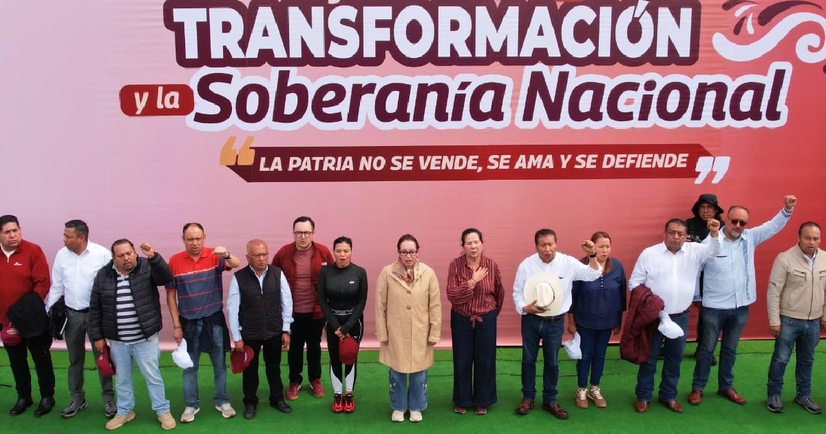 La alcaldesa de Ecatepec durante sesión informativa
