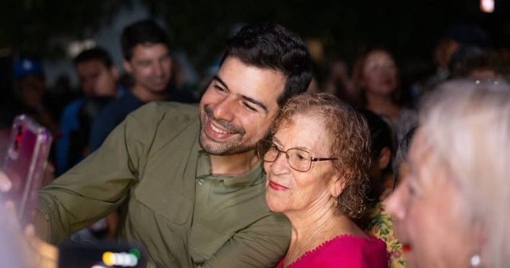 Manuel Cota Cárdenas viene con un perfil del PVEM