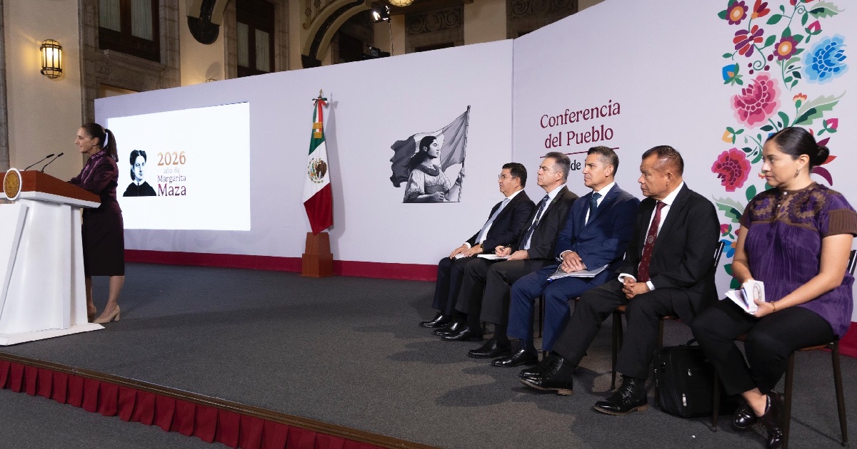 Sheinbaum en compañía de integrantes de su gabinete de seguridad
