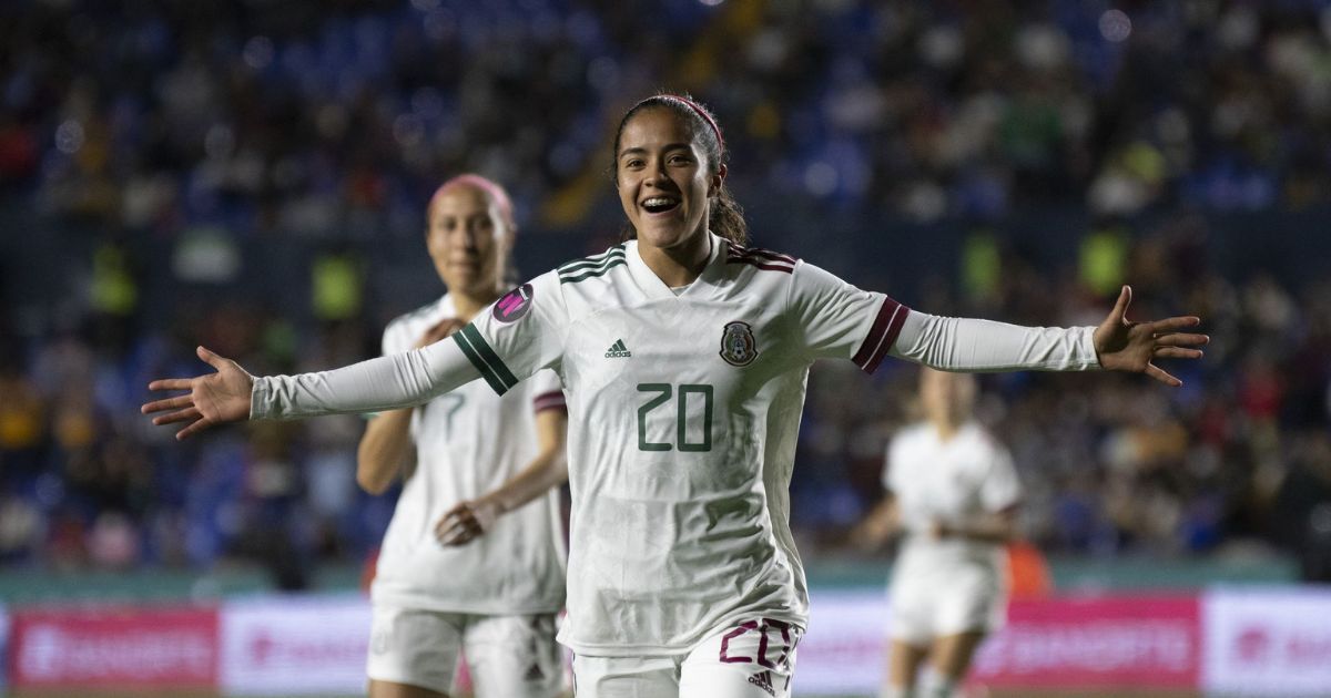 Tri femenil Diana García del Tri Femenil, festeja el gol ante la selección de Surinam,