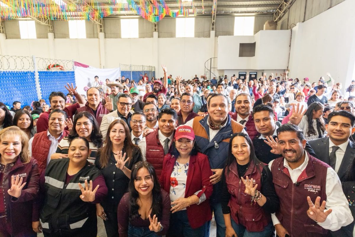 Celebra Morena sus 15 años de existencia