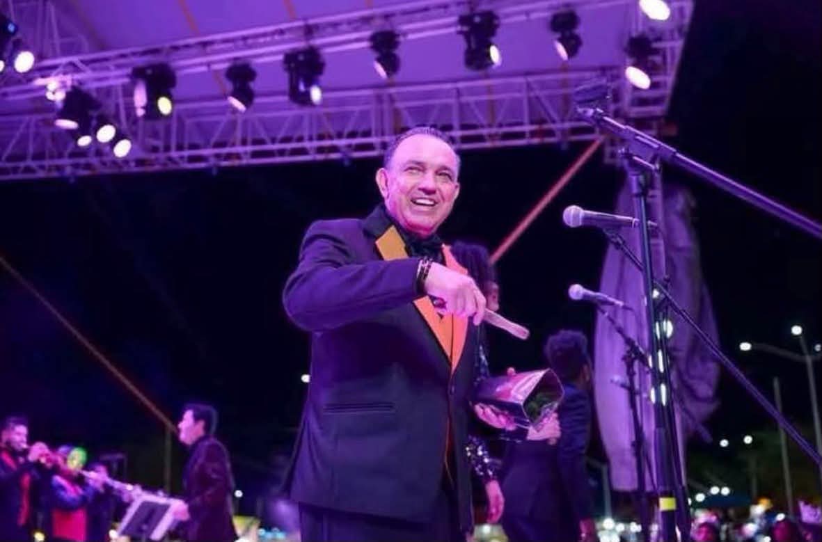 Fallece Álvaro Pava, cantante de La Sonora Dinamita y voz de “Mil horas”, a los 65 años