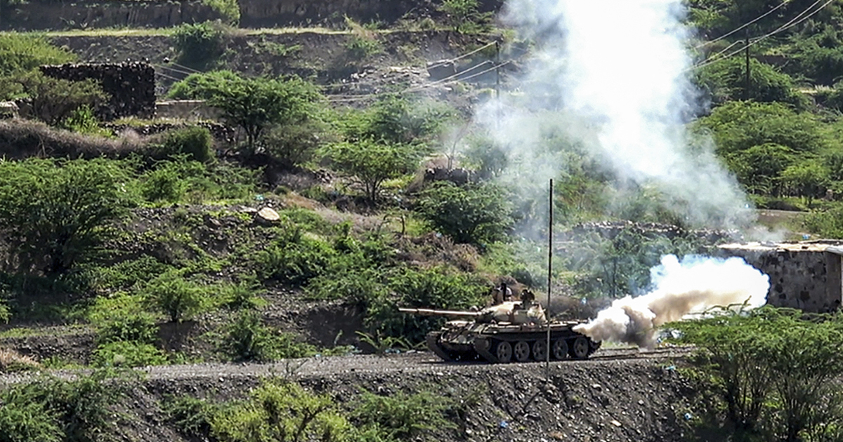 Gobierno de Yemen lanza contraofensiva contra los hutíes y Arabia Saudita suma apoyo de Pakistán y Turquía