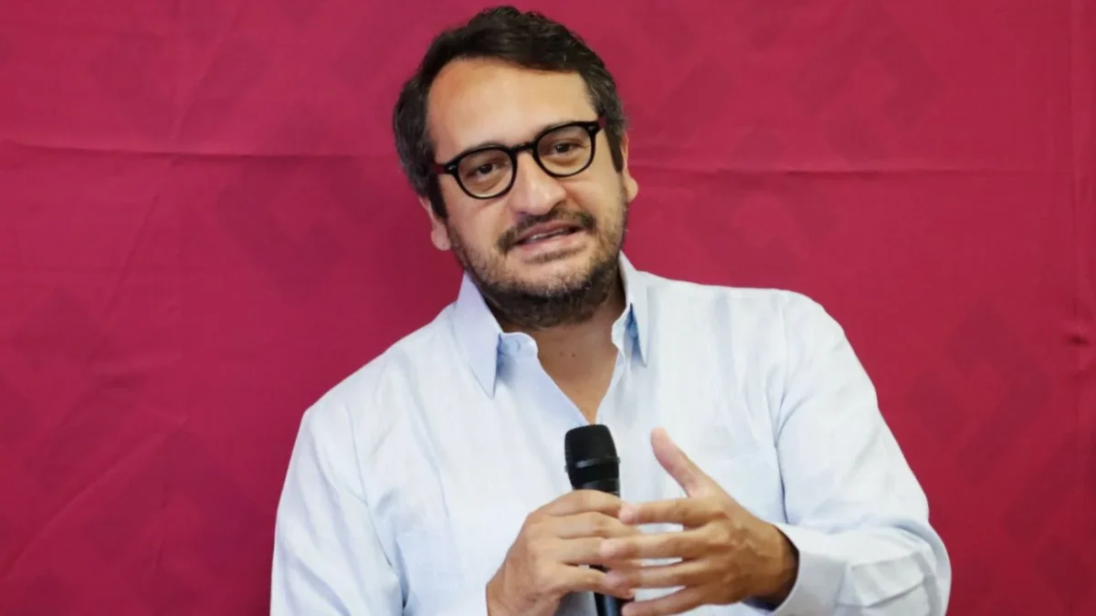 Andy López Beltrán formalizó su participación en el proceso interno de Morena para competir por diputación en Tabasco.