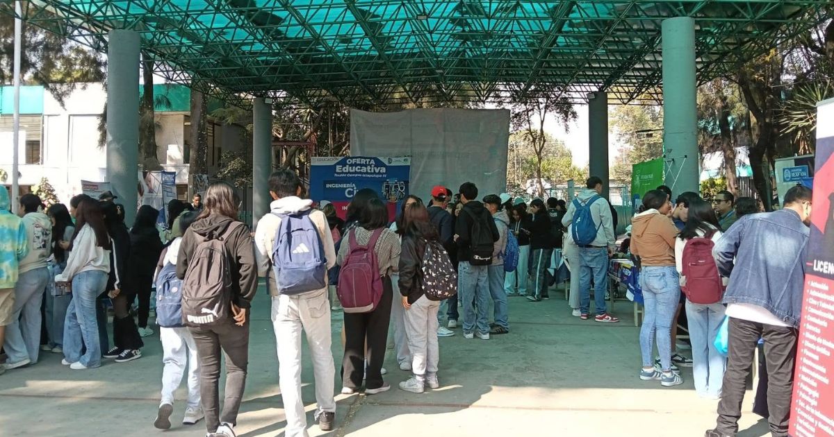 Entrada del Bachilleres 6