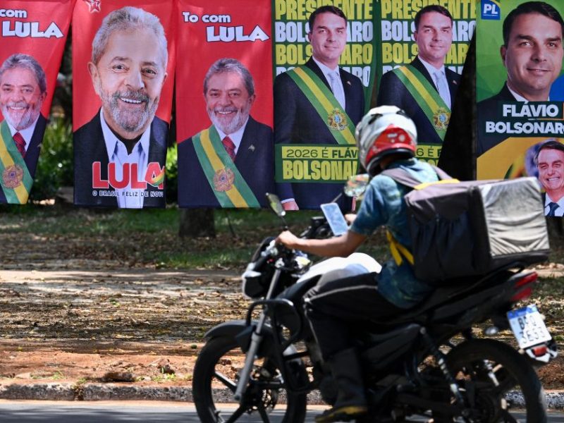 Elecciones en Brasil: Lula y Bolsonaro miden fuerzas en una votación clave para la región