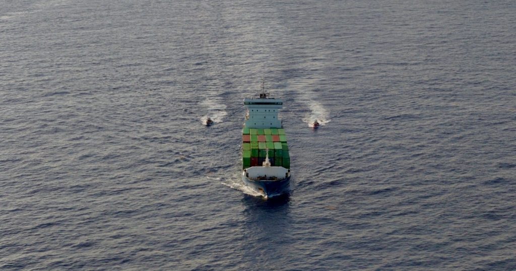 México y EU interceptan buque con combustible ilegal que se dirigía a Cuba