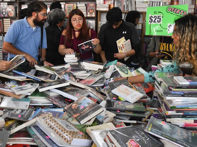 FIL Zócalo 2026 fortalece los clubes de lectura de la CDMX